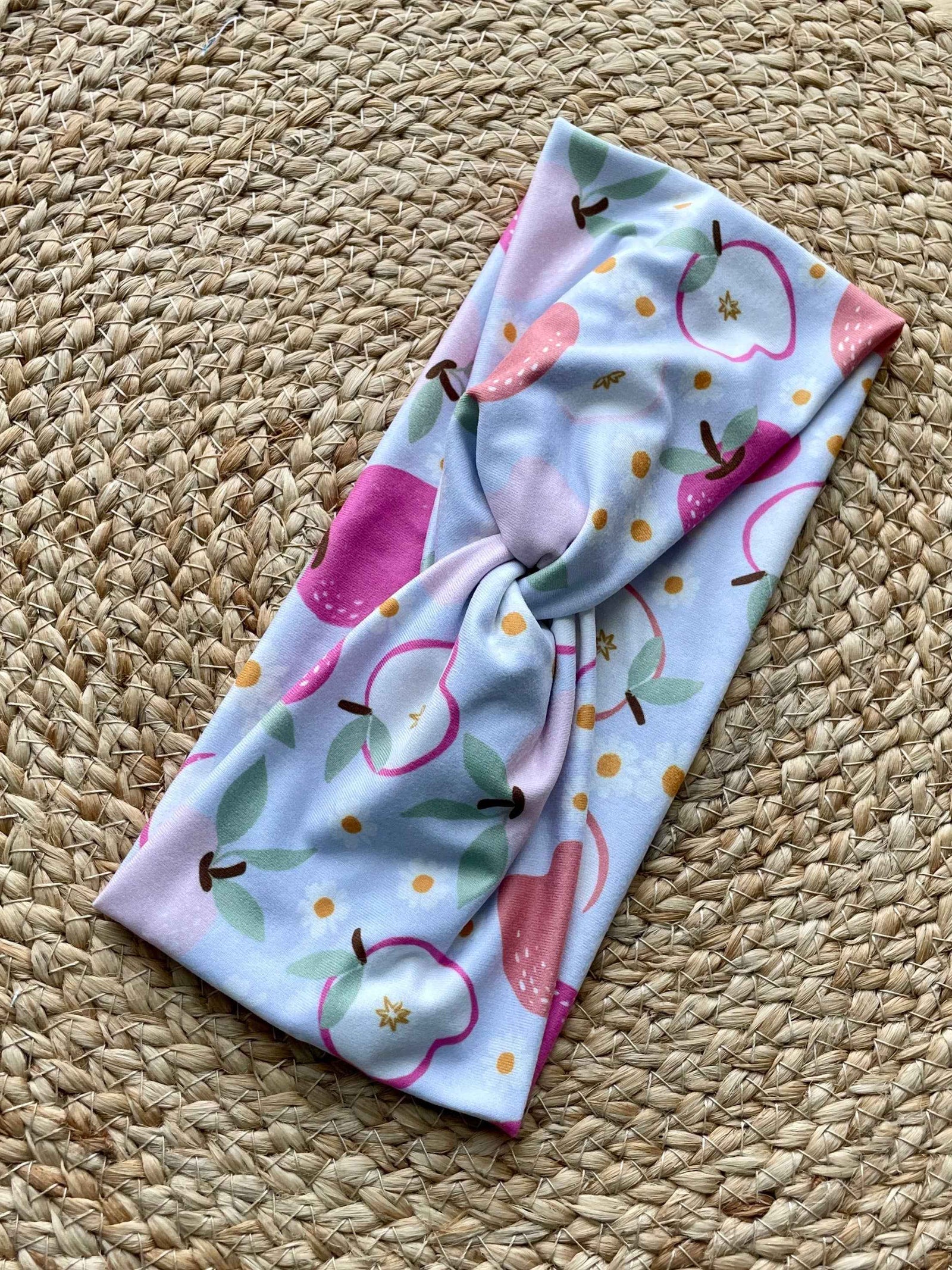 Sweet Apple Daisy Knit Twist Headband