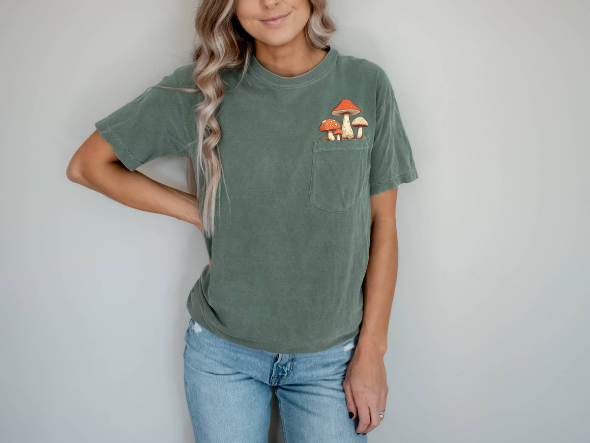 Forest Fungi Green Pocket T-shirt - Nature Lover&#39;s Tee