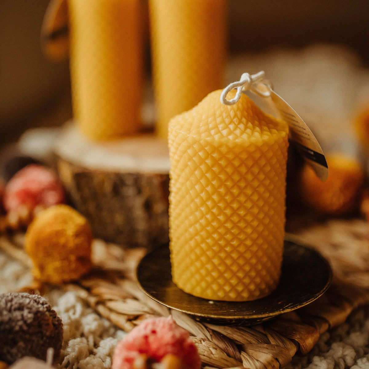 Beeswax pillar candle "Tia"