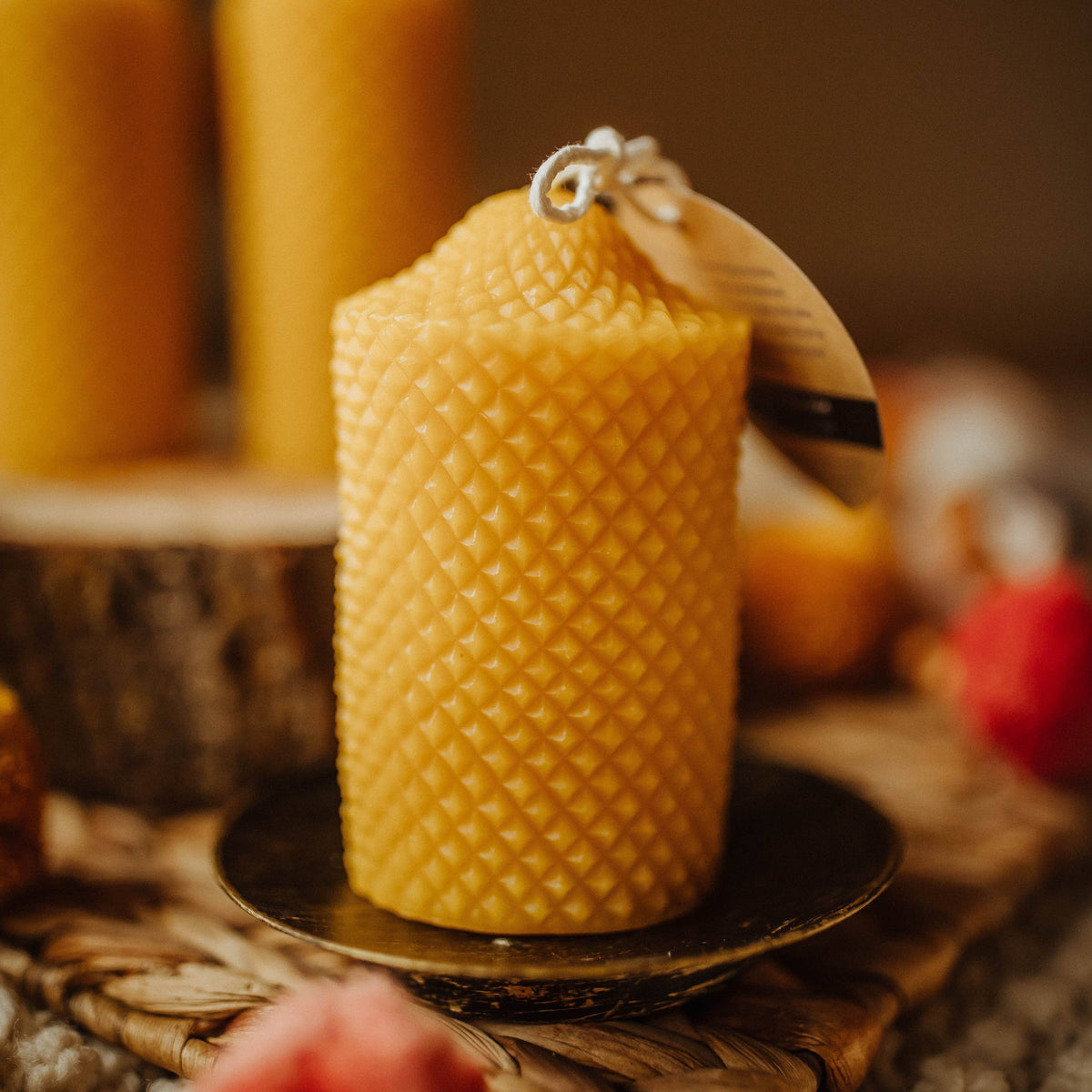 Beeswax pillar candle "Tia"