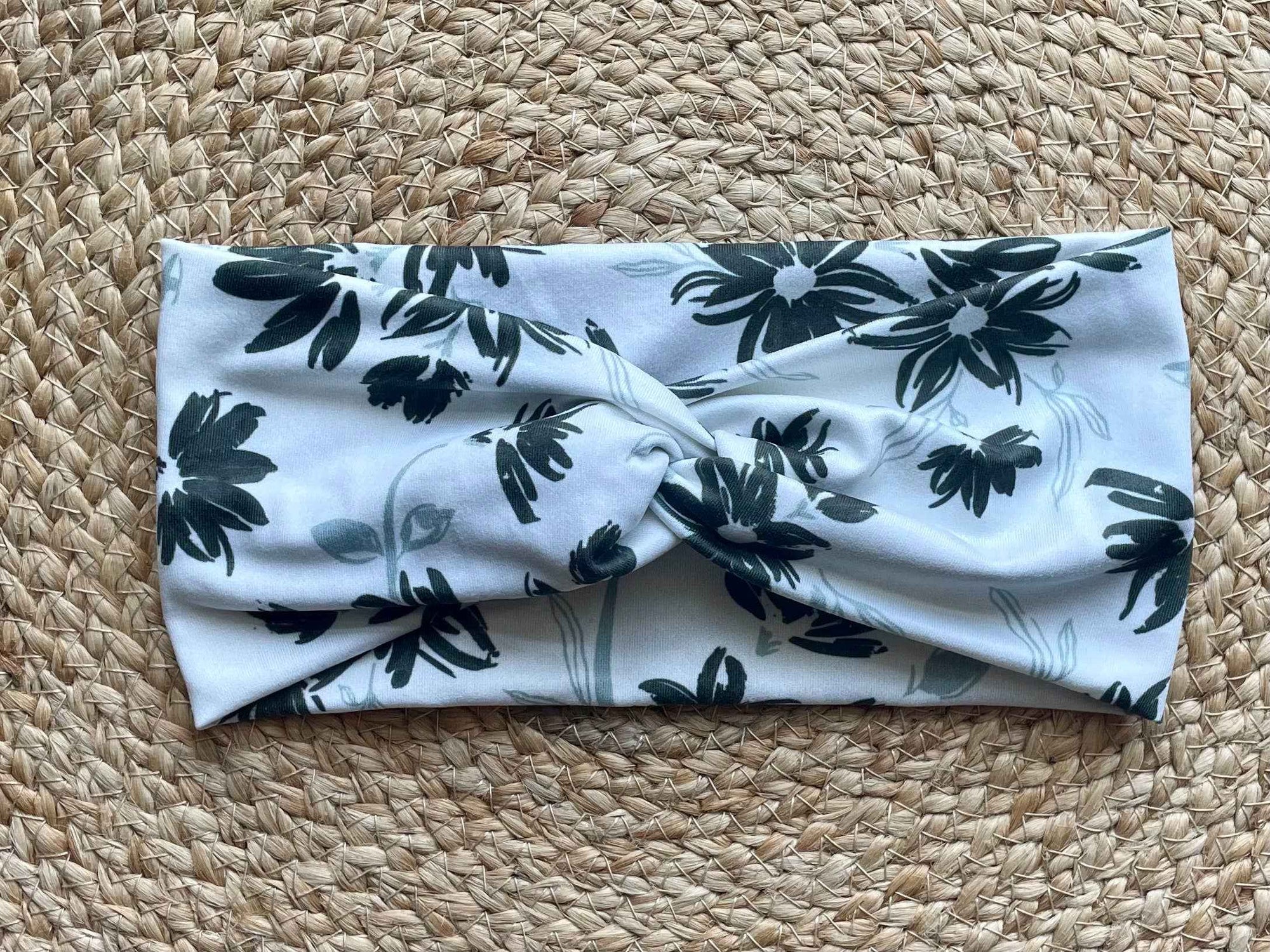 Eloquent Black and White Floral Knit Twist Headband