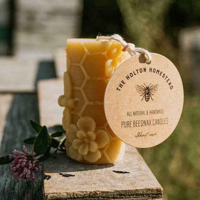 Beeswax pillar candle 'Queen'
