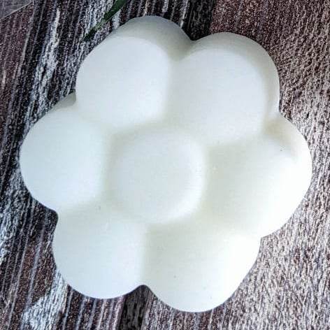 Lemon Pound Cake wax melt sample size flower